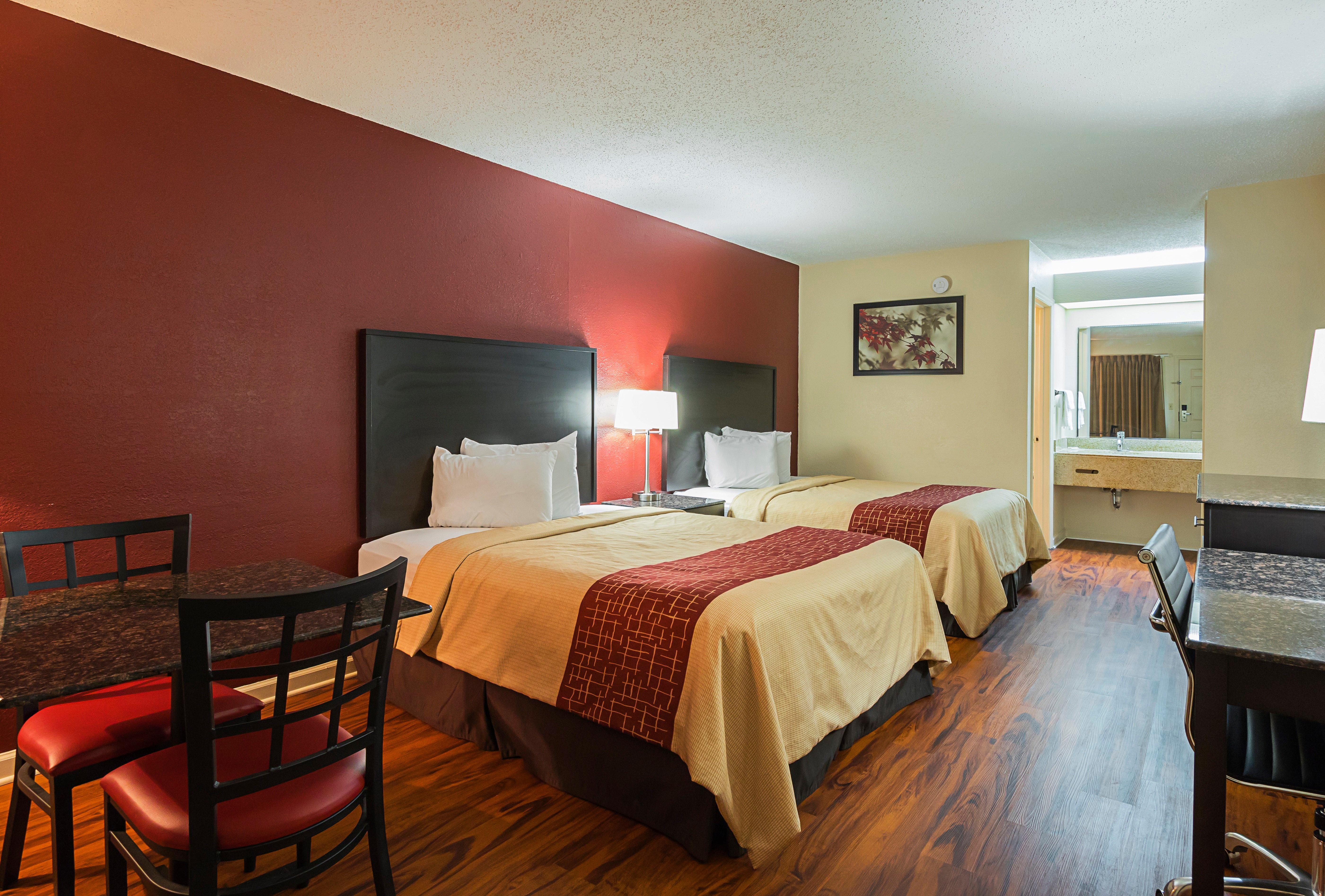 Red Roof Inn & Suites Scottsboro Exterior photo