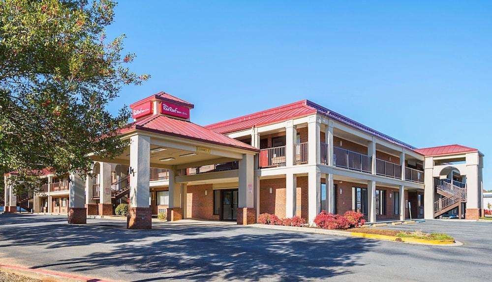 Red Roof Inn & Suites Scottsboro Exterior photo
