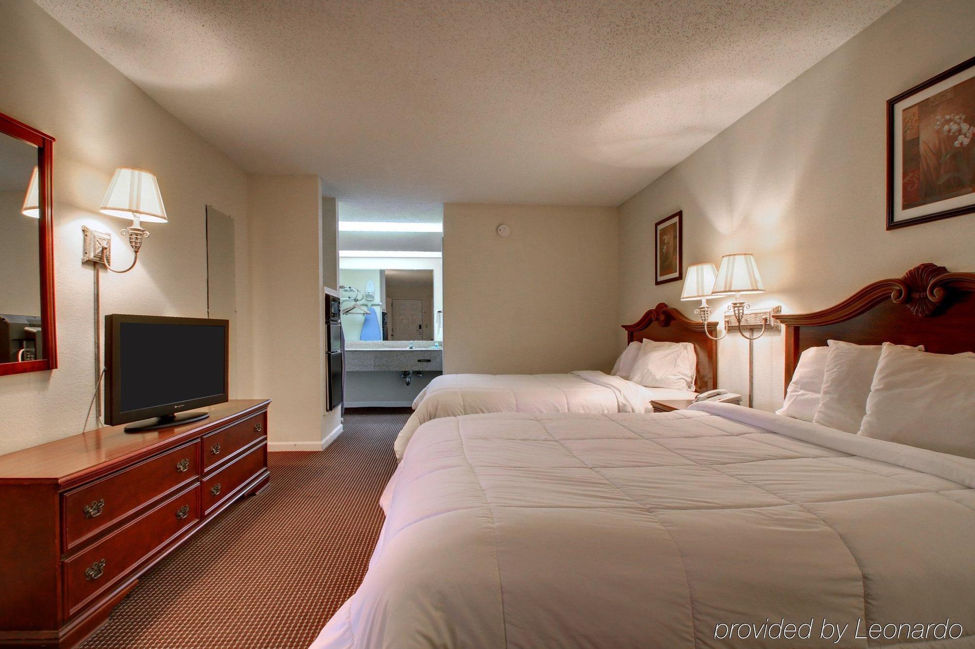 Red Roof Inn & Suites Scottsboro Exterior photo
